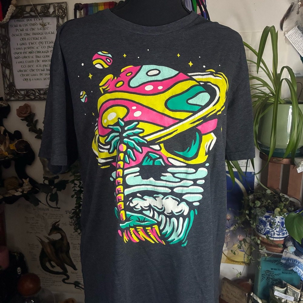 Graphic Short Sleeve Tee - Gray
